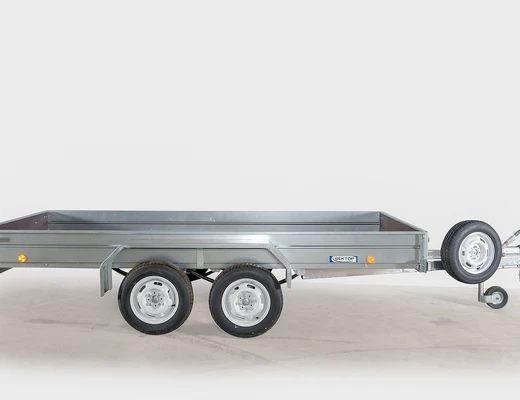 Бортовой двухосный прицеп с тормозом ЛАВ 81022