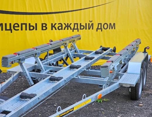 Двухосный прицеп для водной техники с тормозом ЛАВ 81017 с ложементом