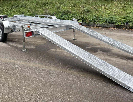 Двухосный прицеп для спецтехники с тормозом ЛАВ 81021