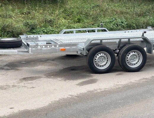 Двухосный прицеп для спецтехники с тормозом ЛАВ 81021