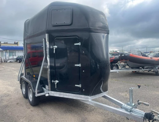 Прицеп для перевозки 2-х лошадей