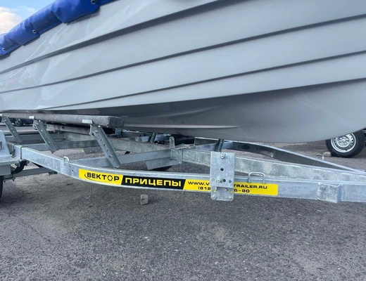 Лодка стеклопластиковая