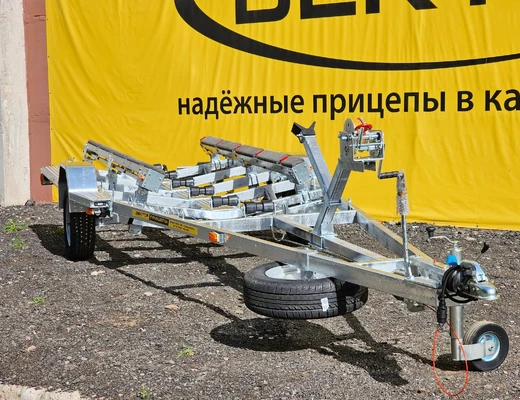 Одноосный прицеп для водной техники с тормозом ЛАВ 81016A с ложементом