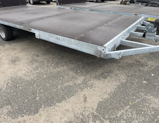 Одноосный прицеп специального назначения с тормозом ЛАВ 81019