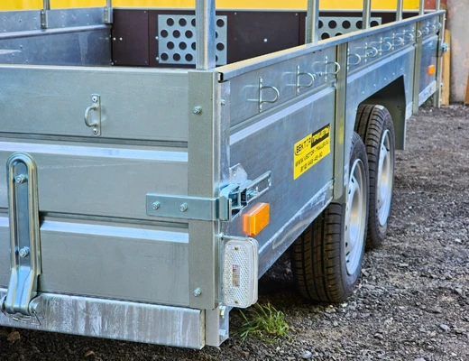 Бортовой прицеп без тормоза ЛАВ 81013A 4.0 (колея 1780 мм)