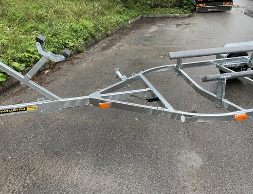 Двухосный прицеп для водной техники без тормоза ЛАВ 81014BB