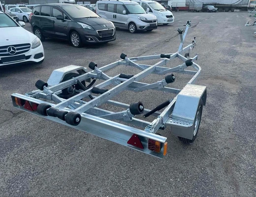 Одноосный прицеп для водной техники без тормоза ЛАВ 81014A ролики