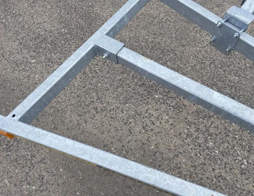 Одноосный прицеп для водной техники без тормоза ЛАВ 81015