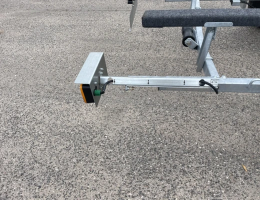 Одноосный прицеп для водной техники без тормоза ЛАВ 81015