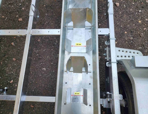 Одноосный прицеп специального назначения без тормоза ЛАВ 81012 Мото R13