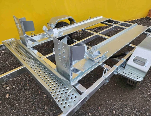 Одноосный прицеп специального назначения без тормоза ЛАВ 81012 Мото R13