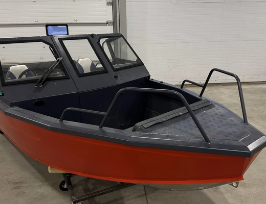 Катер ALEUT 5.0 DC