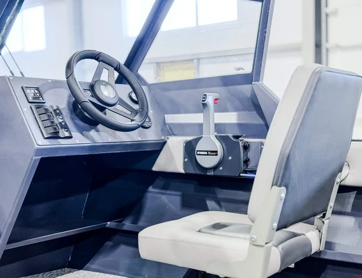 Катер ALEUT 5.0 DC