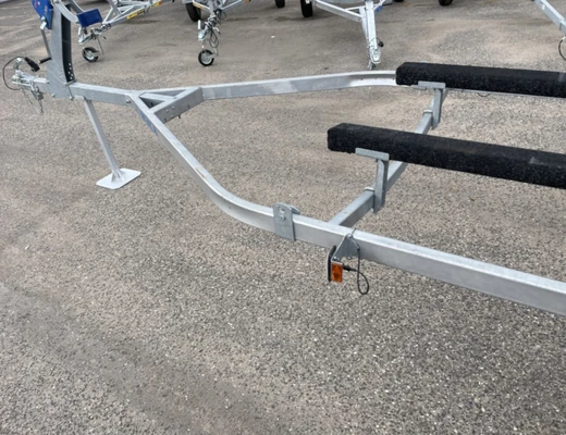 Прицеп для лодок и катеров МЗСА 81771E.101 без тормоза