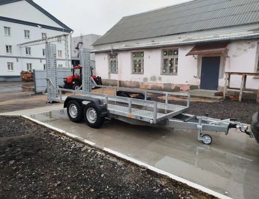 Прицеп для перевозки спецтехники и минитракторов до 3500 кг
