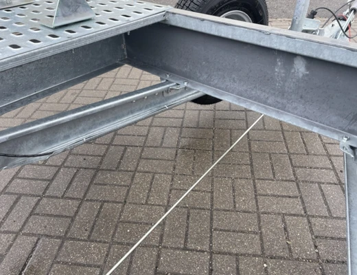 Прицеп автовоз на 1 автомобиль от 4.0-до 6.0 метра