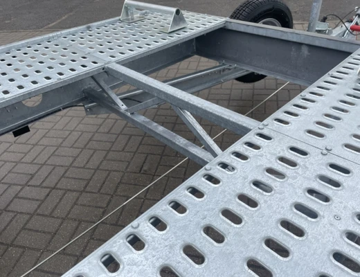 Прицеп автовоз на 1 автомобиль от 4.0-до 6.0 метра