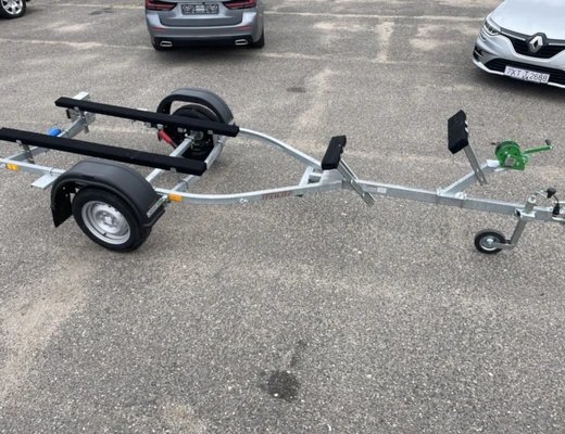 Прицеп Treiler Модель 829440 Исполнение Дельфин 3,9 рес с ПВХ упорами