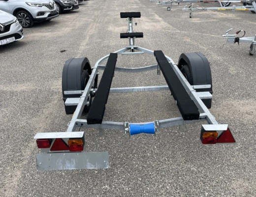 Прицеп Treiler Модель 829440 Исполнение Дельфин 3,9 рес с ПВХ упорами