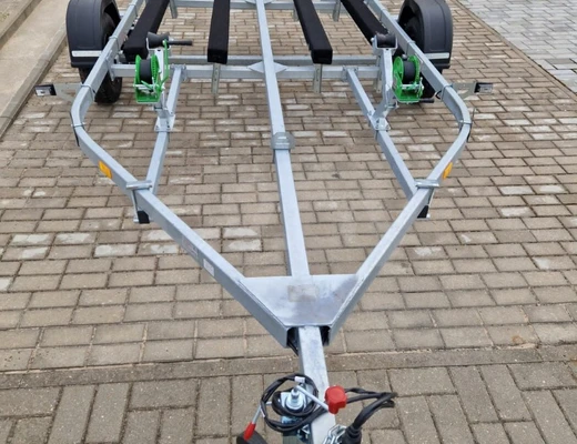 Прицеп Treiler Модель 82944E Исполнение Дельфин ДУО