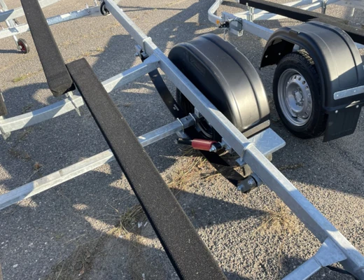 Прицеп Treiler Модель 82944H Исполнение Дельфин 5,2-Н КОМПЛЕКС рес