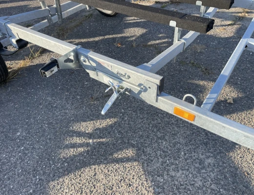 Прицеп Treiler Модель 82944H Исполнение Дельфин 5,2-Н КОМПЛЕКС рес