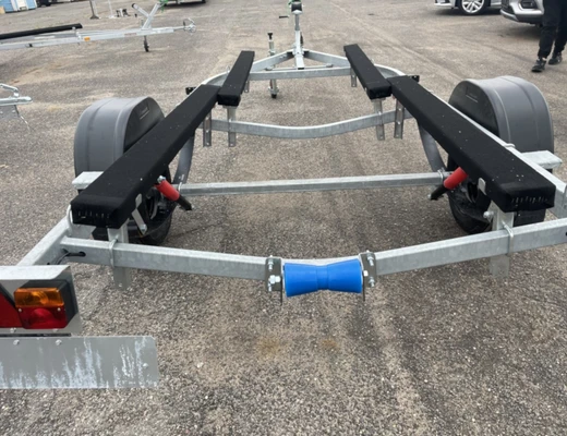 Прицеп Treiler Модель 82944С Исполнение Дельфин 5,5 ОПТИМА рес