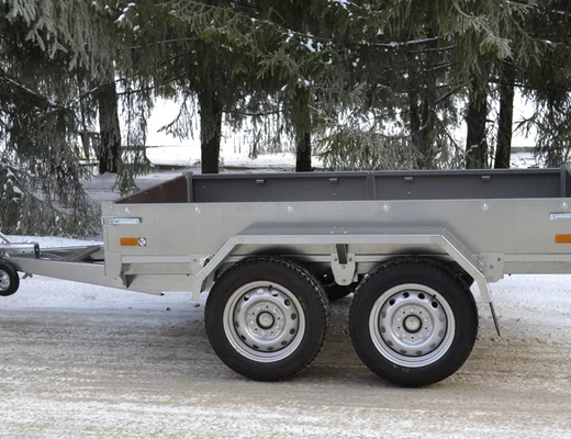 Прицеп бортовой двухосный с тормозом ССТ-7132-18 (платформа Ш=1510 мм)