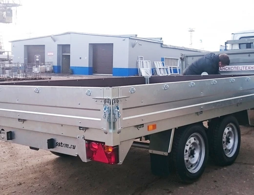Прицеп бортовой двухосный без тормоза ССТ-7132-30 (платформа Ш=2047 мм)