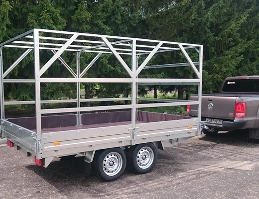 Прицеп бортовой двухосный с тормозом ССТ-7132-36 (платформа Ш=2047 мм)