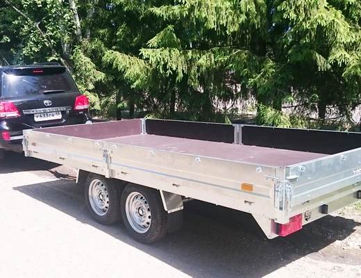 Прицеп бортовой двухосный с тормозом ССТ-7132-41 (платформа Ш=2047 мм)