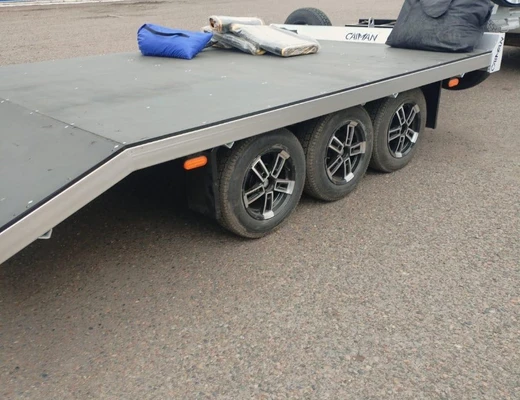Прицеп для перевозки спецтехники, авто