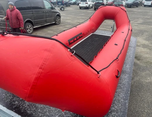 Надувная спасательная доска с вкладышем из материала AirDeck