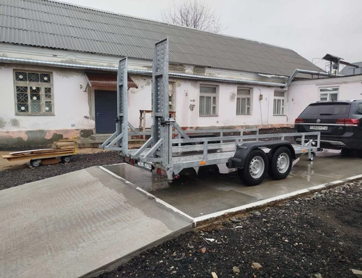 Прицеп для перевозки спецтехники, авто и грузов