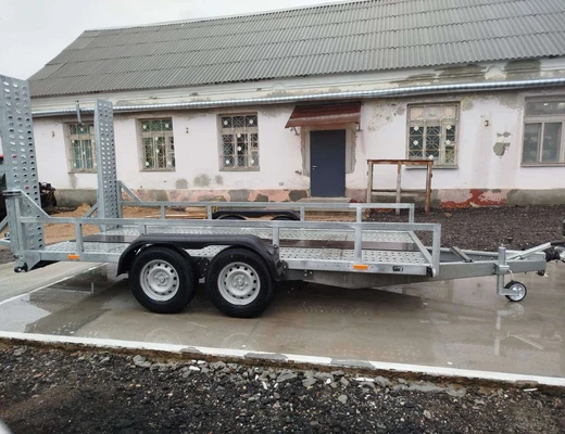 Прицеп для перевозки спецтехники, авто и грузов